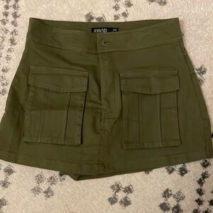 Cargo skort. Skirt that can be also shorts.